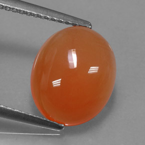 Cornaline orange naturelle coupe ovale, 4,22 ct, translucide