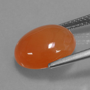 Cornaline orange naturelle coupe ovale, 4,22 ct, translucide