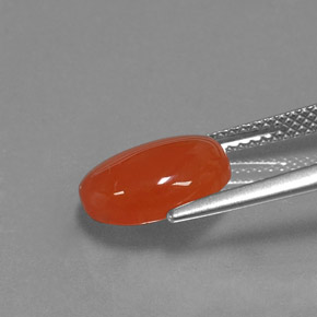 Cornaline orange naturelle coupe ovale, 3,02 ct, translucide