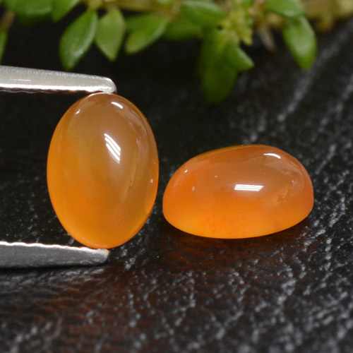 Achetez naturel 1.94ct Orange rougeâtre Cornaline gems, Coupe ovale, En provenance Inde chez GemSelect. En stock, livraison internationale!
