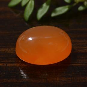 Cornaline orange naturelle coupe ovale, 3,42 ct, translucide