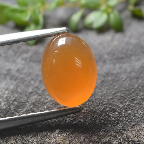Cornaline orange naturelle coupe ovale, 1,33 ct, translucide