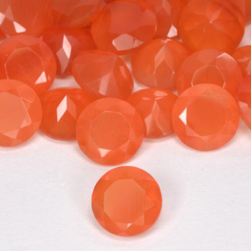 Cornaline Orange feu naturelle Coupe roude, 0.69 ct, Translucide