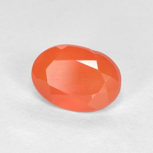 Cornaline orange feu naturelle coupe ovale, 0,69 ct, translucide
