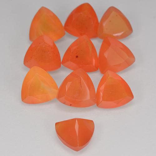Cornaline Orange rougeâtre naturelle Trillion, 0.77 ct, Translucide