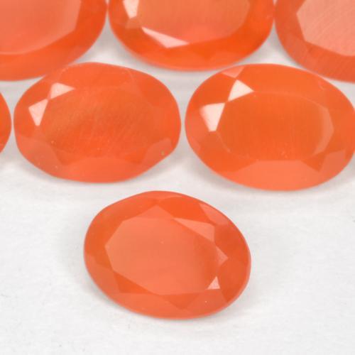 Cornaline Orange moyen naturelle Coupe ovale, 0.67 ct, Translucide