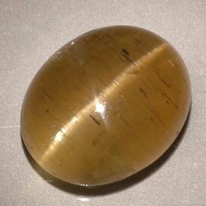 Oeil de chat Apatite Vert jaunâtre naturelle Transparent, 5.96 ct, Transparent / Translucide