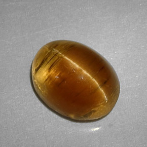 Cat's eye apatite jaune naturelle coupe ovale, 3,32 ct, translucide