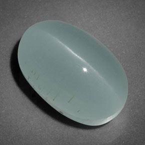Cat's eye aquamarine vert naturelle transparent, 7,70 ct, transparent / translucide