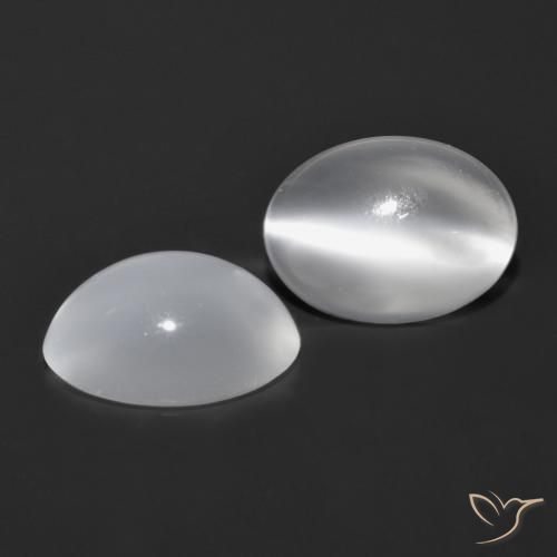 Shop natural 1.55ct Blanc Pierre de lune œil de chat gems, ovale, from Inde at GemSelect. In stock, global shipping!