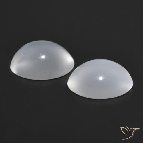 Shop natural 1.55ct Blanc Pierre de lune œil de chat gems, ovale, from Inde at GemSelect. In stock, global shipping!