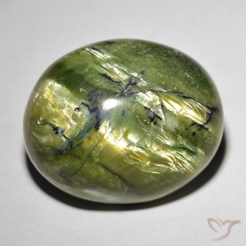 Cat's eye opal vert naturelle coupe ovale, 20,74 ct, opaque