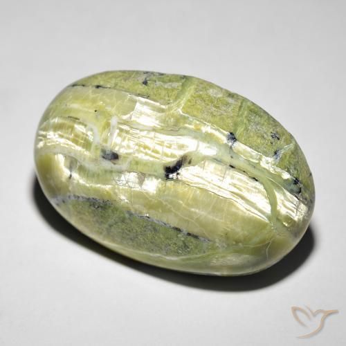 Opale œil de chat Vert terre naturelle ovale, 21.88 ct, Opaque