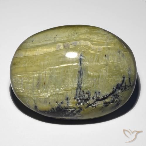 Opale œil de chat Vert terre naturelle ovale, 48.21 ct, Opaque