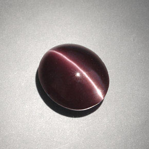 Cat's eye scapolite marron naturelle coupe ovale, 4,00 ct, opaque