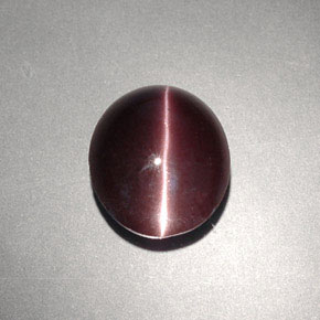 Cat's eye scapolite marron naturelle coupe ovale, 4,00 ct, opaque