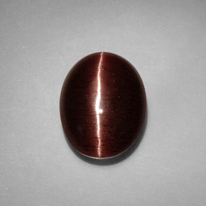 Cat's eye scapolite marron naturelle coupe ovale, 3,41 ct, opaque