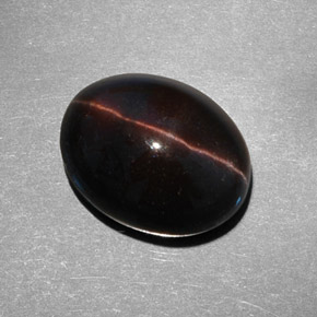 Cat's eye scapolite marron naturelle coupe ovale, 9,21 ct, translucide