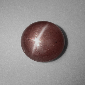 Cat's eye scapolite marron naturelle coupe roude, 1,54 ct, opaque