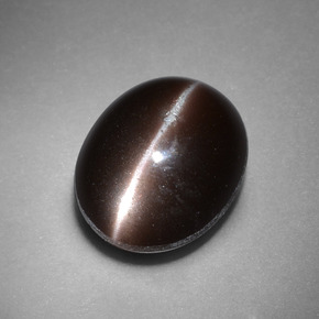 Cat's eye scapolite marron naturelle coupe ovale, 4,41 ct, opaque
