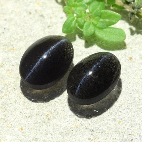 Achetez naturel 2.59ct Noire Scapolite œil de chat gems, Coupe ovale, En provenance Madagascar chez GemSelect. En stock, livraison internationale!