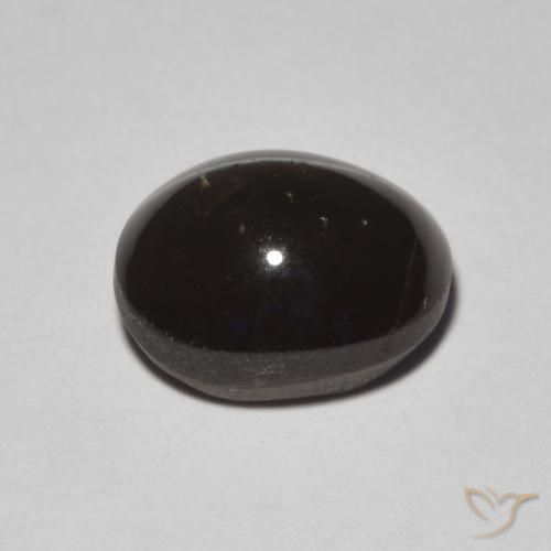 Scapolite œil de chat Noire naturelle ovale, 2.24 ct, Translucide