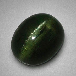Cat's eye tourmaline vert naturelle coupe ovale, 5,99 ct, translucide