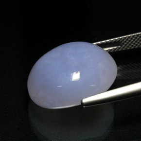 Calcédoine bleue naturelle coupe ovale, 16,62 ct, translucide
