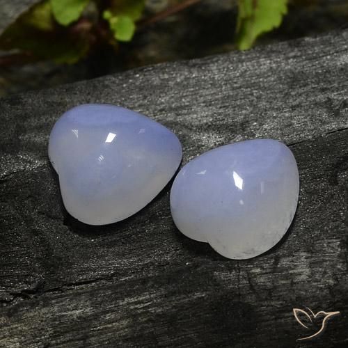 Shop natural 13.37ct Violet royal léger Calcédoine gems, Cœur, from Namibie at GemSelect. In stock, global shipping!