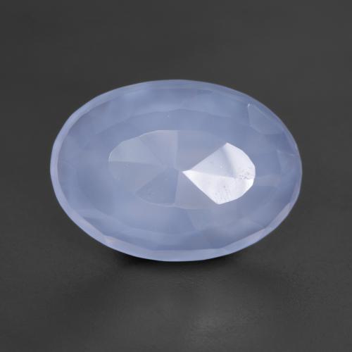 Calcédoine bleue naturelle coupe ovale, 4,85 ct, translucide