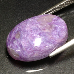 Charoïte Violet naturelle Coupe ovale, 10.93 ct, Opaque