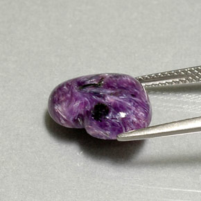 Charoïte violet naturelle forme de coeur, 4,95 ct, opaque