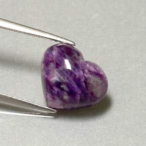 Charoïte violet naturelle forme de coeur, 4,16 ct, opaque