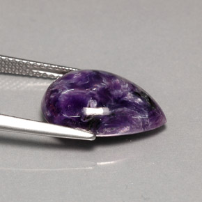 Charoïte violet naturelle en forme de poire, 5,55 ct, opaque