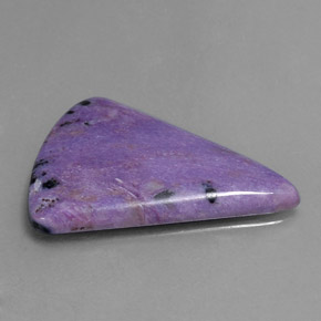 Charoïte violet naturelle forme fantaisie, 7,32 ct, opaque