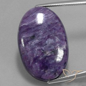 Charoïte Violet foncé naturelle Coupe ovale, 31.70 ct, Opaque
