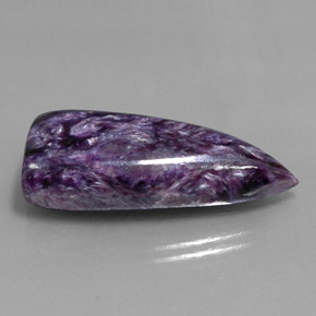 Charoïte violet naturelle forme fantaisie, 27,21 ct, opaque