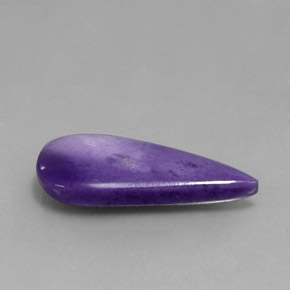 Charoïte violet naturelle en forme de poire, 5,81 ct, opaque