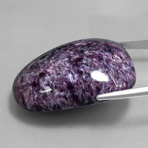 Charoïte violet naturelle forme fantaisie, 96,18 ct, opaque