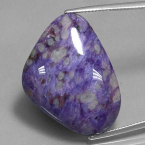Charoïte violet naturelle forme fantaisie, 38,79 ct, opaque