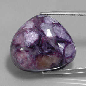 Charoïte violet naturelle forme fantaisie, 43,55 ct, opaque