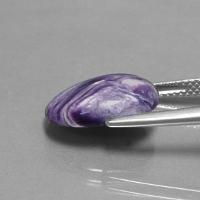 Charoïte Violet naturelle Coupe ovale, 5.22 ct, Opaque