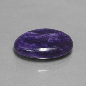 Charoïte violet naturelle coupe ovale, 7,75 ct, opaque