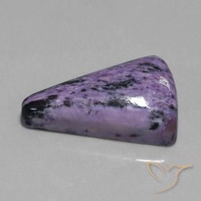 Charoïte Violet moyen naturelle Trillion, 36.35 ct, Opaque