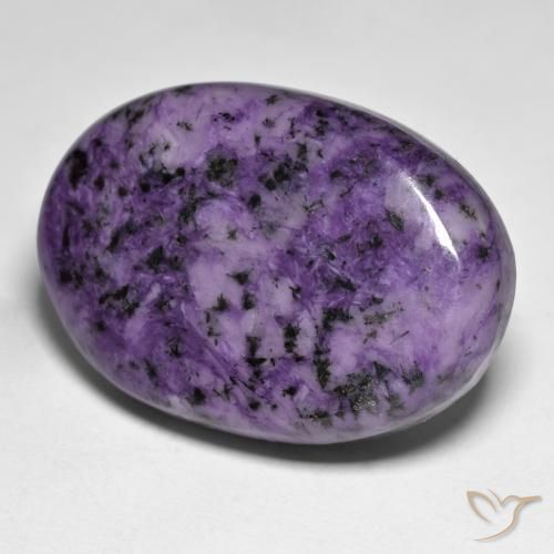 Charoïte Violet foncé naturelle ovale, 37.63 ct, Opaque
