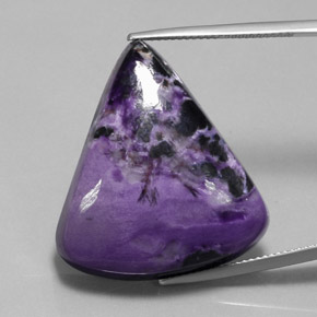 Charoïte violet naturelle forme fantaisie, 38,09 ct, opaque