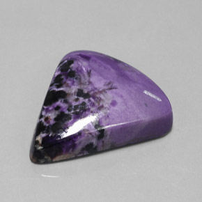 Charoïte violet naturelle forme fantaisie, 38,09 ct, opaque