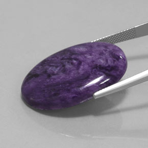 Charoïte violet naturelle coupe ovale, 28,06 ct, opaque