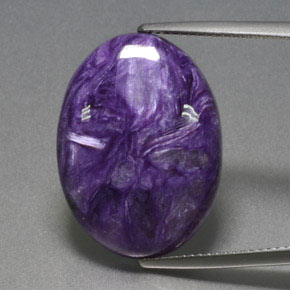 Charoïte violet naturelle coupe ovale, 15,50 ct, opaque