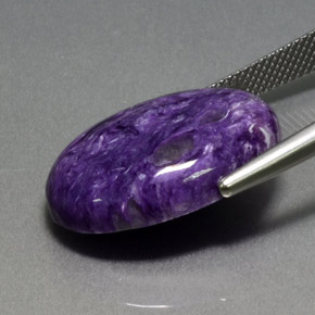 Charoïte violet naturelle coupe ovale, 15,03 ct, opaque
